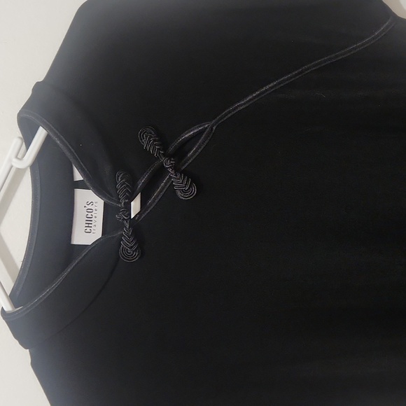 Chicos travelers Black mandarin Top frog closure size 2 (M) - Picture 6 of 7